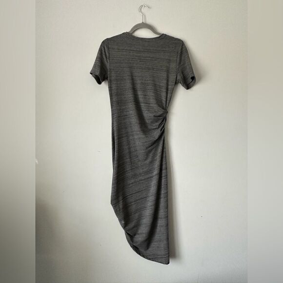 Athleta gray Downtown
midi dress Size XS Cinched Sides Short Sleeve - Picture 5 of 8